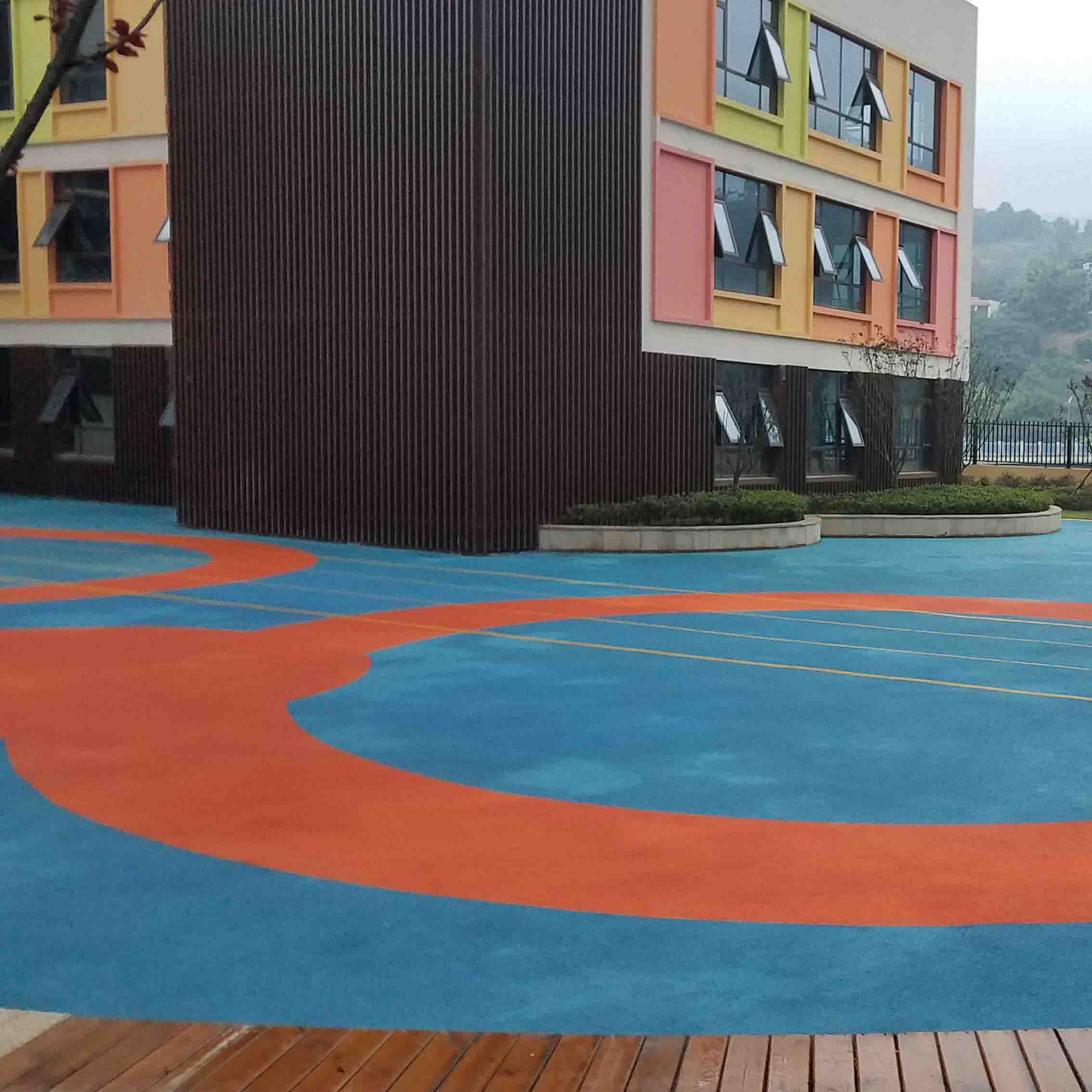 幼儿园防摔地胶施工