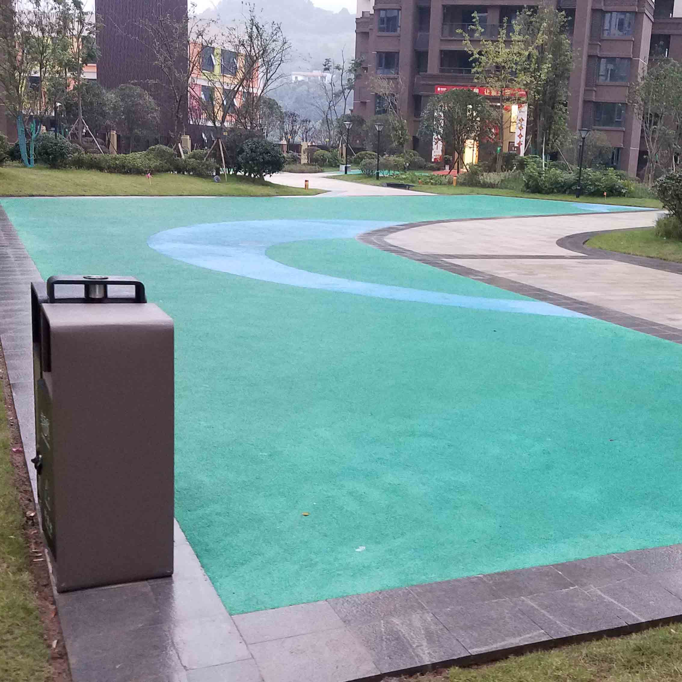 儿童乐园地面铺胶