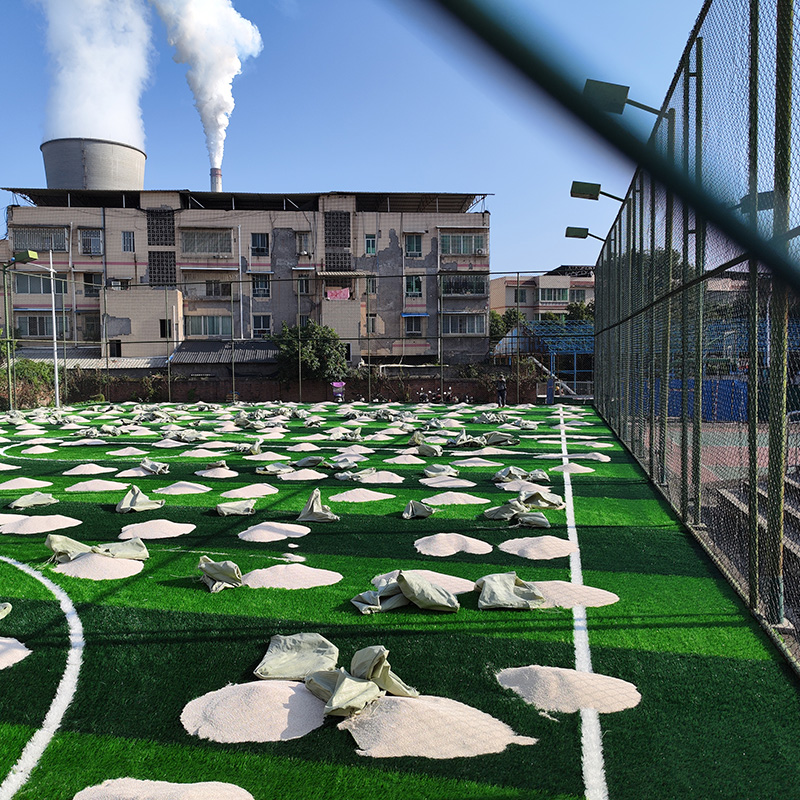 足球场人造草坪铺装-充沙